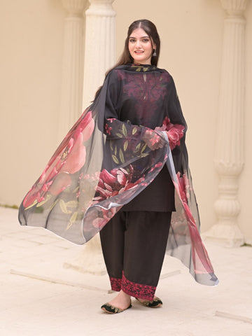 Zaroon – Luxury Embroidered 3-Piece in linen