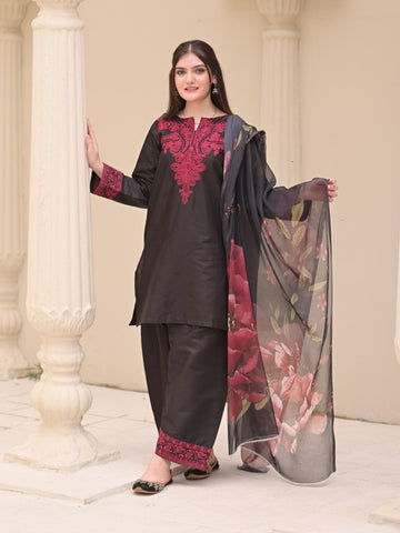 Zaroon – Luxury Embroidered 3-Piece in linen